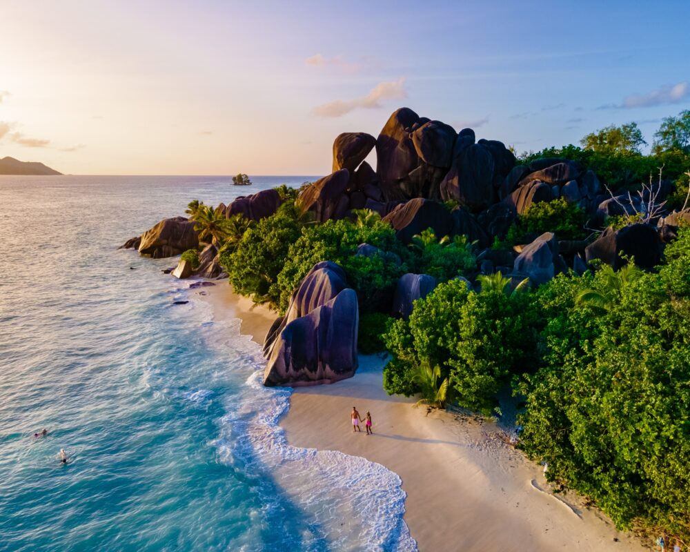 anse-source-d-argent-la-digue-seychelles-a-young-2025-01-07-10-32-20-utc